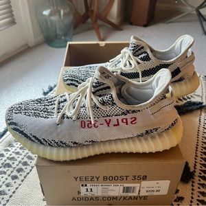Yeezys 350 Zebra size11